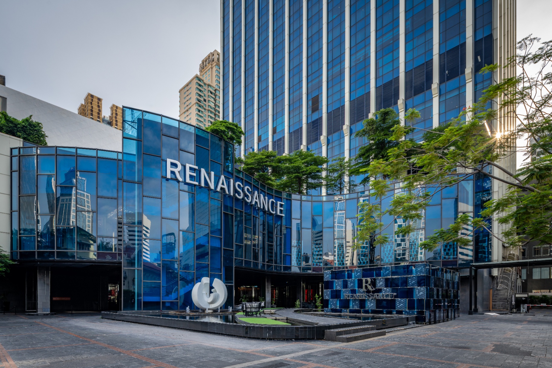 RENAISSANCE BANGKOK RATCHAPRASONG HOTEL
